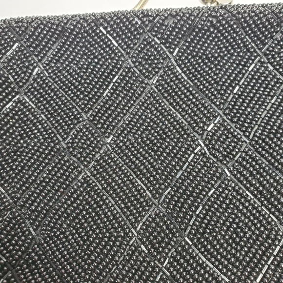 Vintage black beaded purse with snake chain strap - Picture 2 of 11